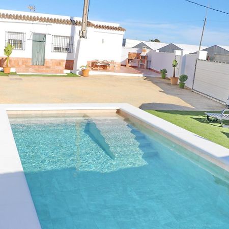 הוילה קוניל דה לה פרונטרה Casa Colorado Con Piscina מראה חיצוני תמונה