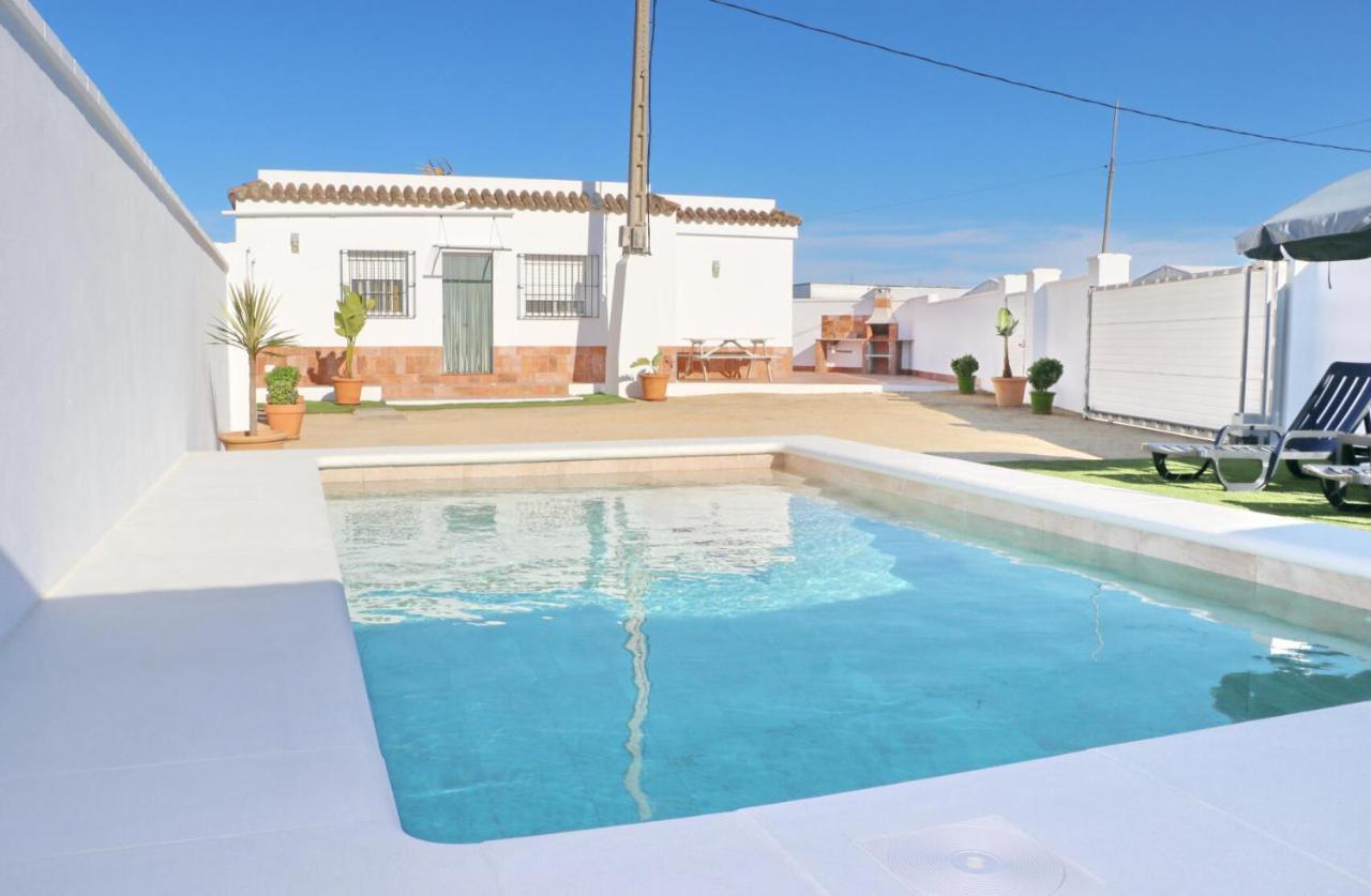 הוילה קוניל דה לה פרונטרה Casa Colorado Con Piscina מראה חיצוני תמונה