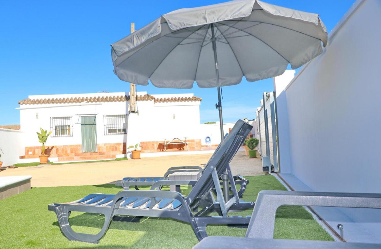 הוילה קוניל דה לה פרונטרה Casa Colorado Con Piscina מראה חיצוני תמונה