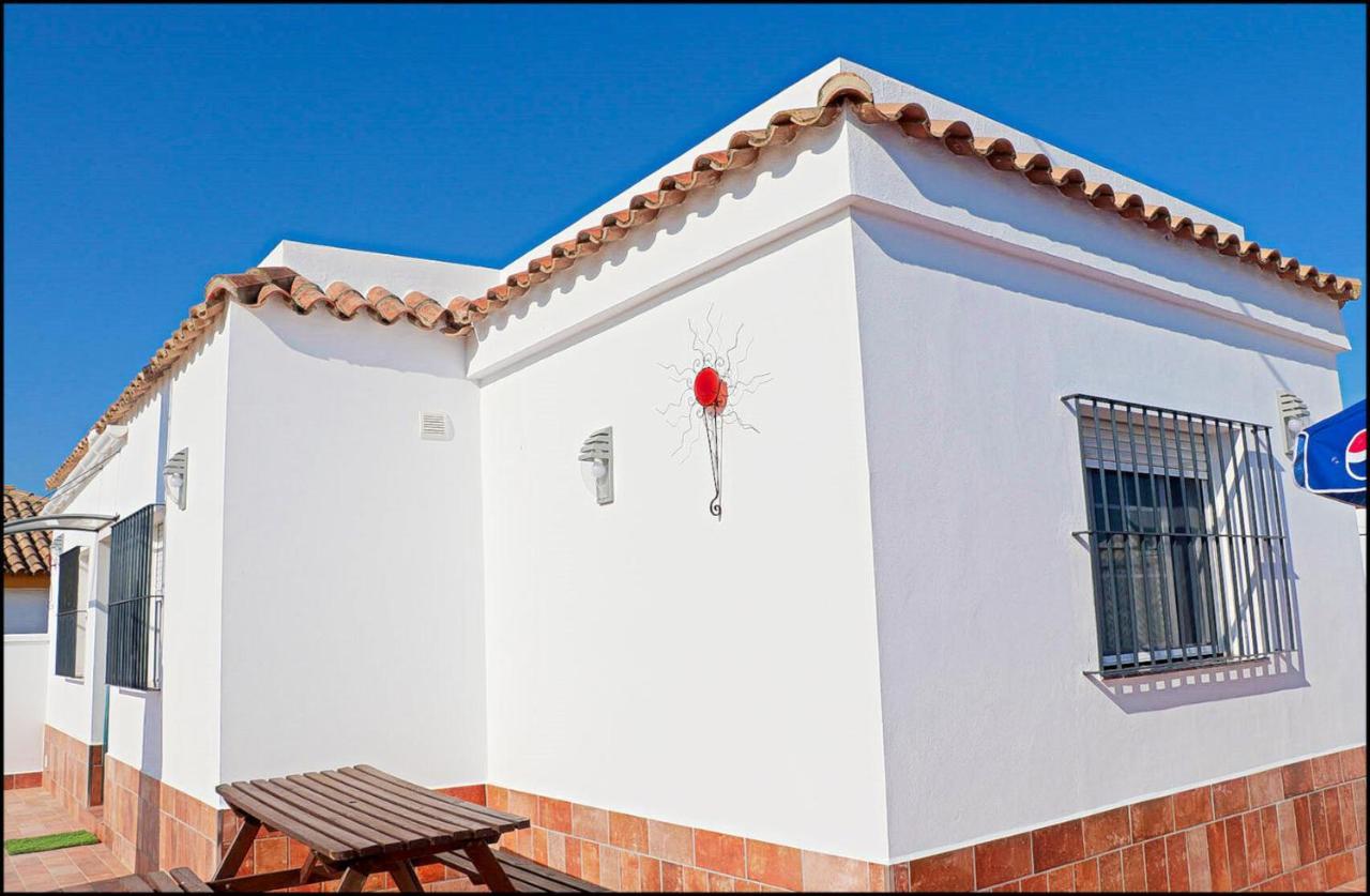 הוילה קוניל דה לה פרונטרה Casa Colorado Con Piscina מראה חיצוני תמונה