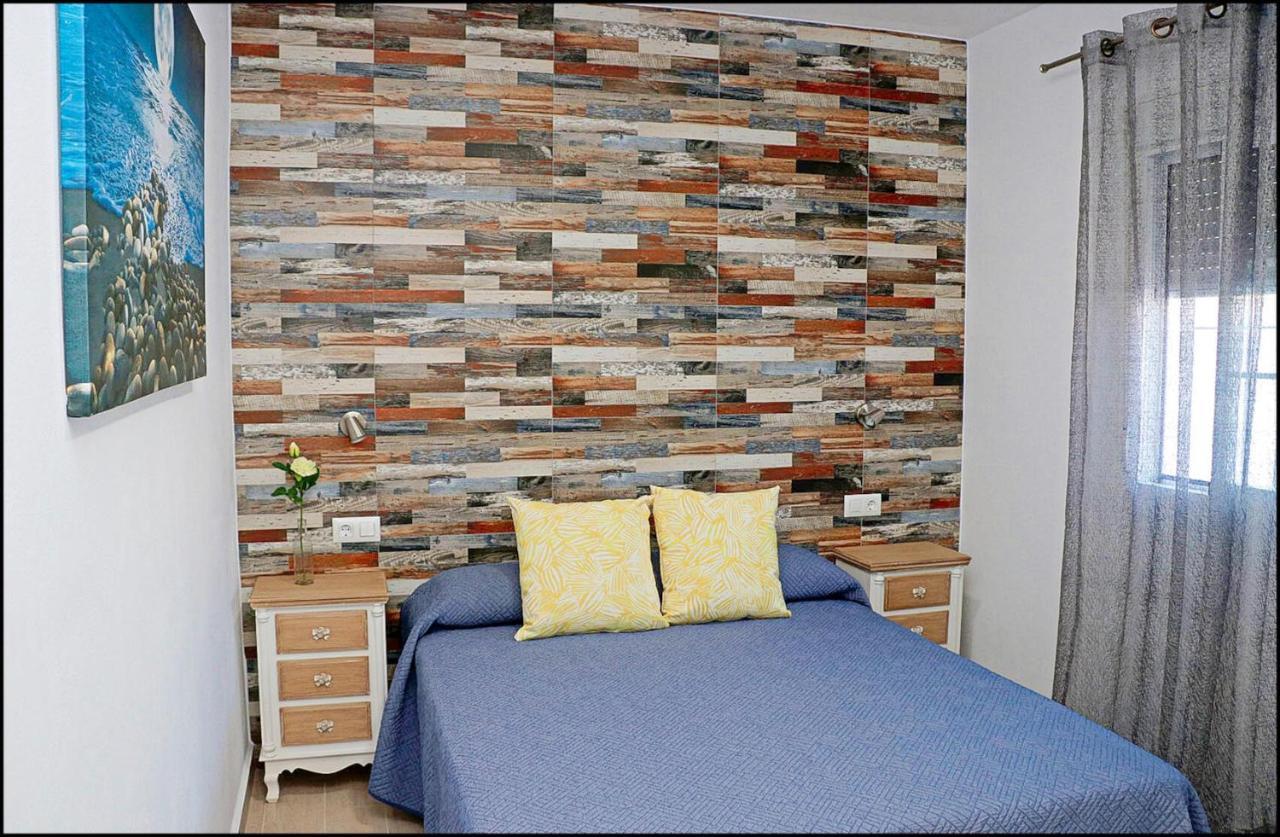 הוילה קוניל דה לה פרונטרה Casa Colorado Con Piscina מראה חיצוני תמונה