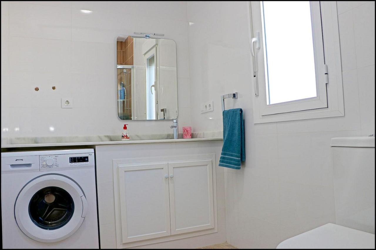 הוילה קוניל דה לה פרונטרה Casa Colorado Con Piscina מראה חיצוני תמונה